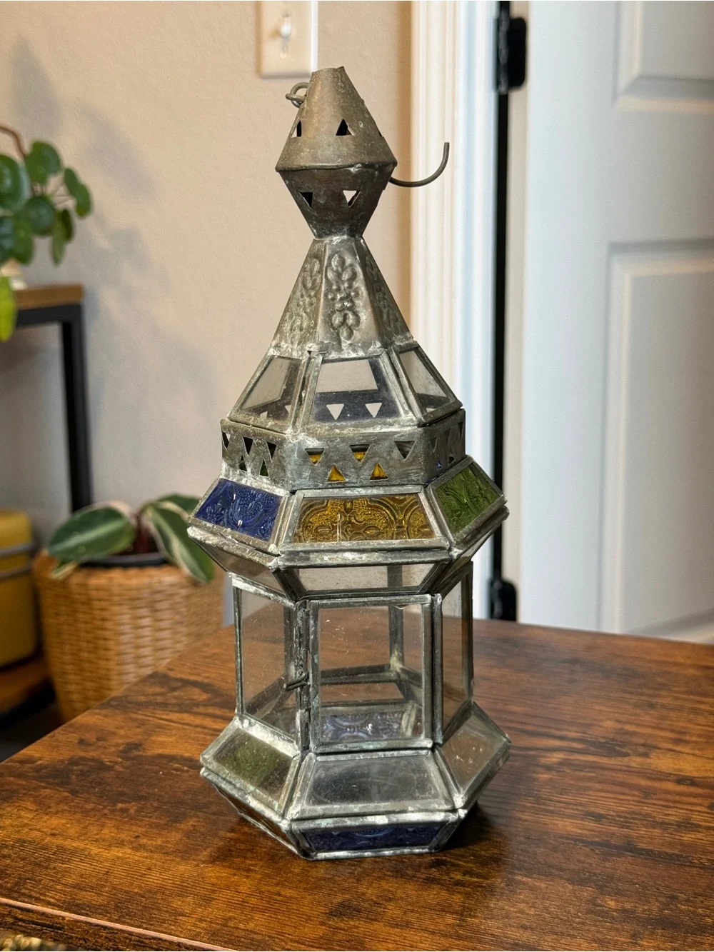 Vintage-Style Stained Glass Metal Lantern - Multicolor